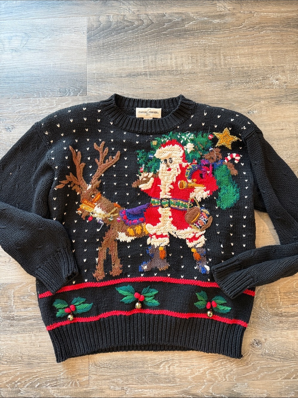 Casual Corner vintage Christmas Crewneck Sweater - Santa & Reindeer sz s